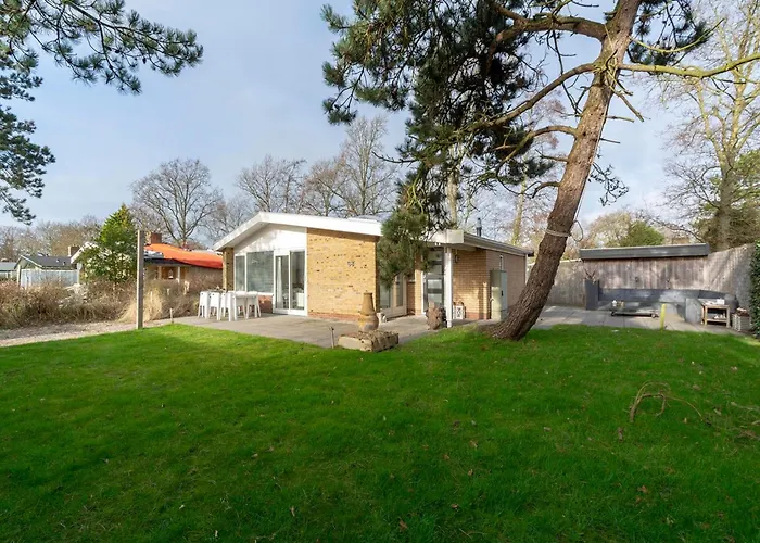 Casa de Férias In Sint Maartenszee Near *